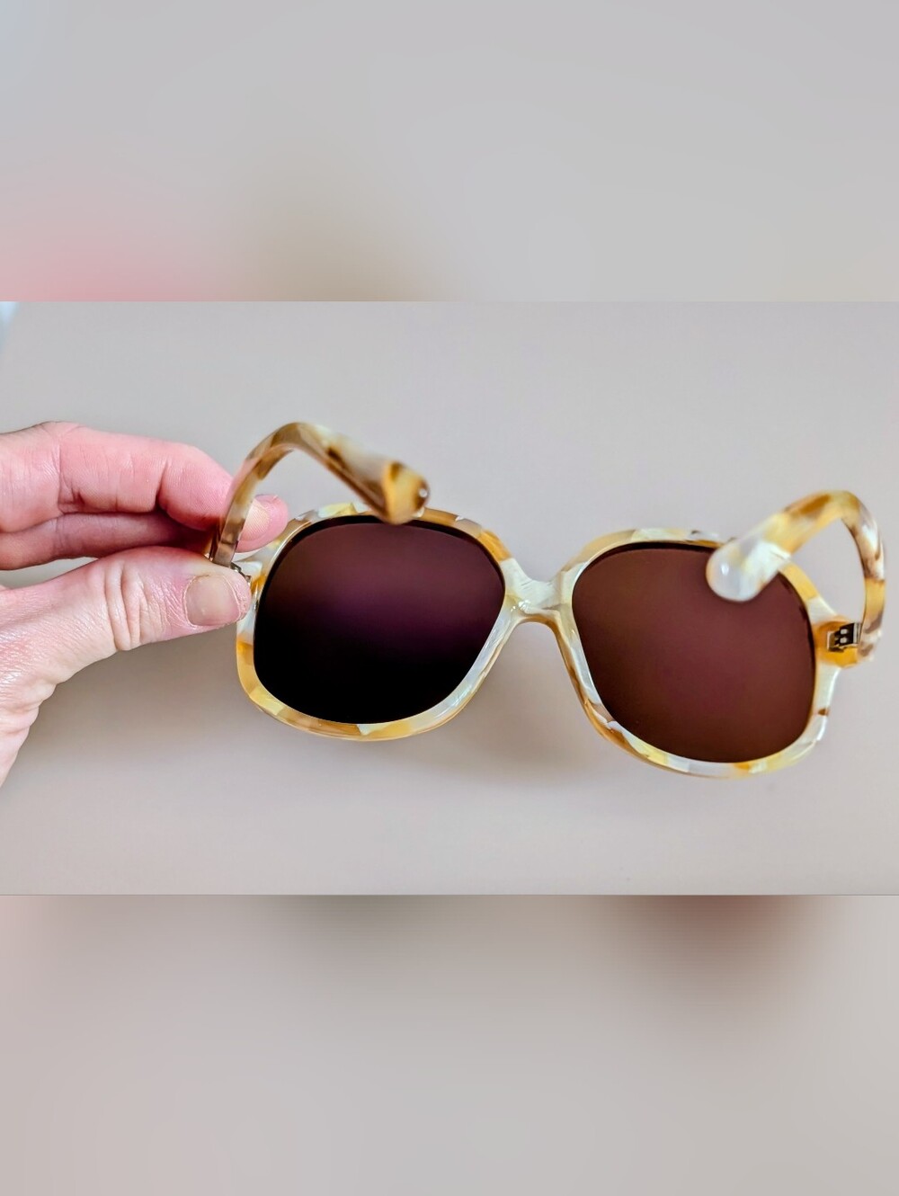 NWT Valentino Garavani Polarized Marble Brown Sunglasses Made in Italy - Picture 13 of 14